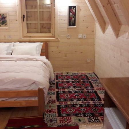 Karadzic Hotell Žabljak Rom bilde