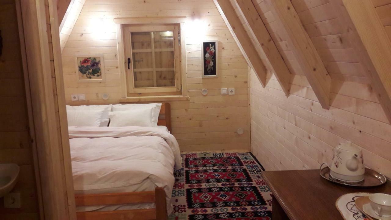 Karadzic Hotell Žabljak Rom bilde
